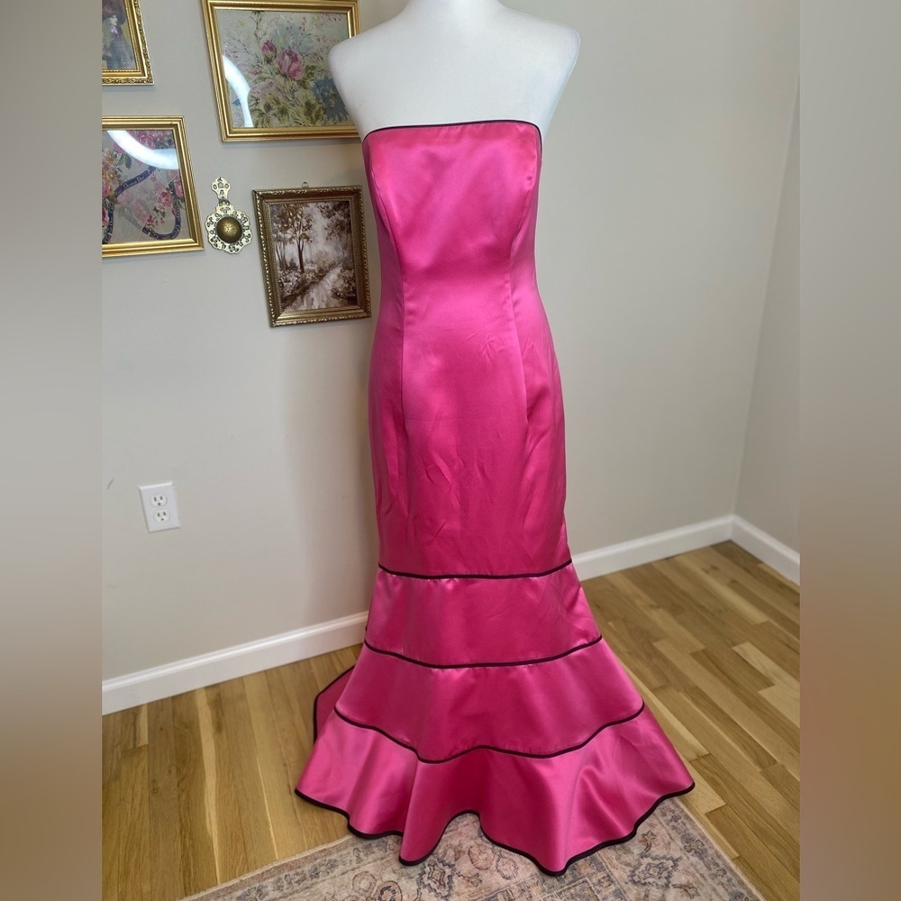 Vintage 90s/Y2K Barbie Mermaid Pink Black Strapless Bow Train Formal Dress 9/10